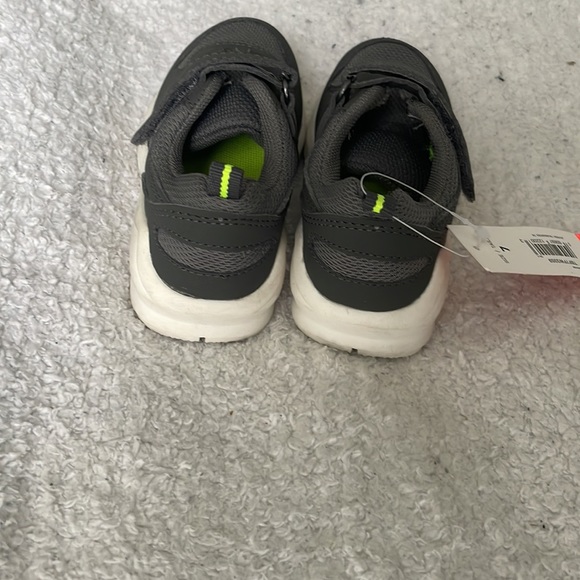 Boys sneakers - Picture 3 of 6